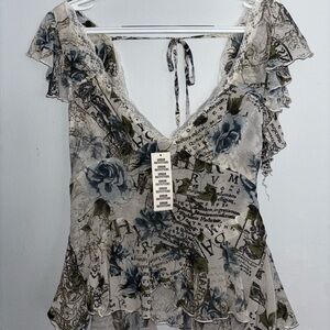 Kimchi Blue Blouse MEDIUM- NEW WITH TAGS